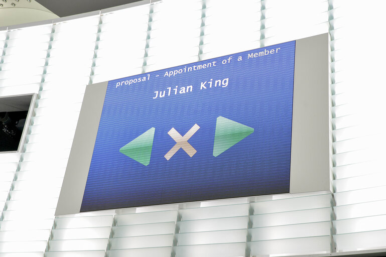 Photo 1 : Hearing of Sir Julian King, Commissioner-designate (Security Union) and vote - SMIAP