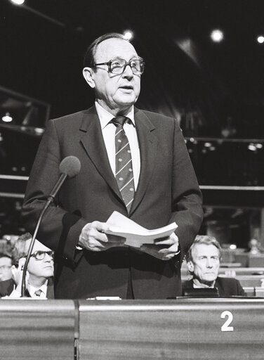 Suriet 1: Plenary Session in Strasbourg in June 1983