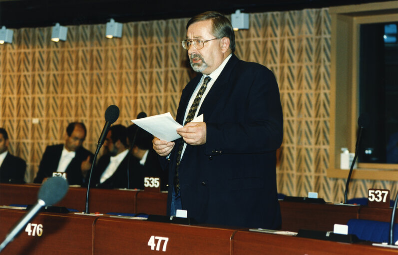 Seppo Viljo PELTTARI in plenary session in Strasbourg.