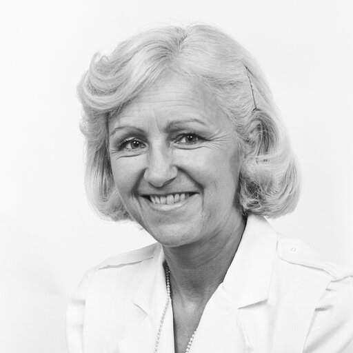 Portrait of MEP Martine LEHIDEUX