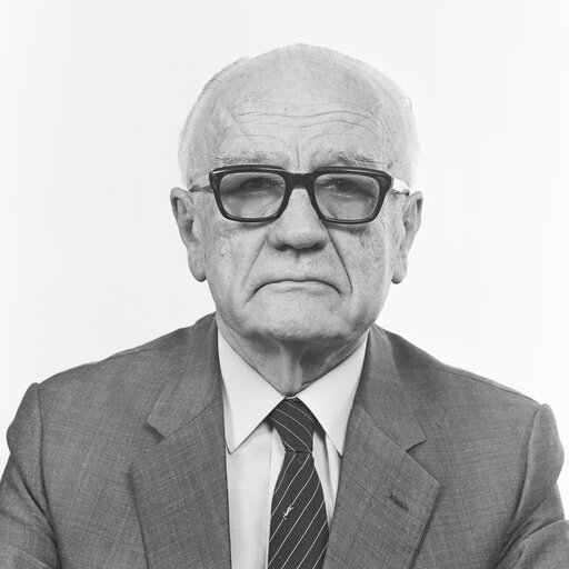 Portrait of MEP Giorgios MAVROS