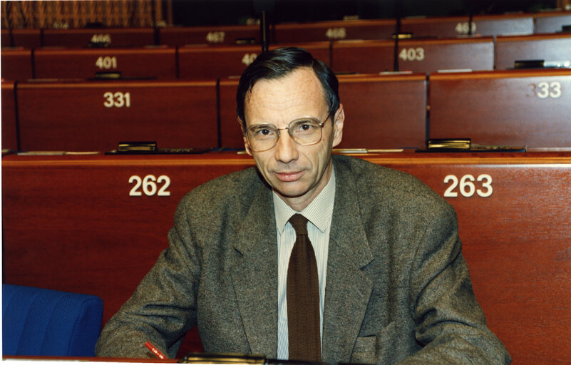 Portrait of MEP Gerard R P FUCHS in Strasbourg in April 1992