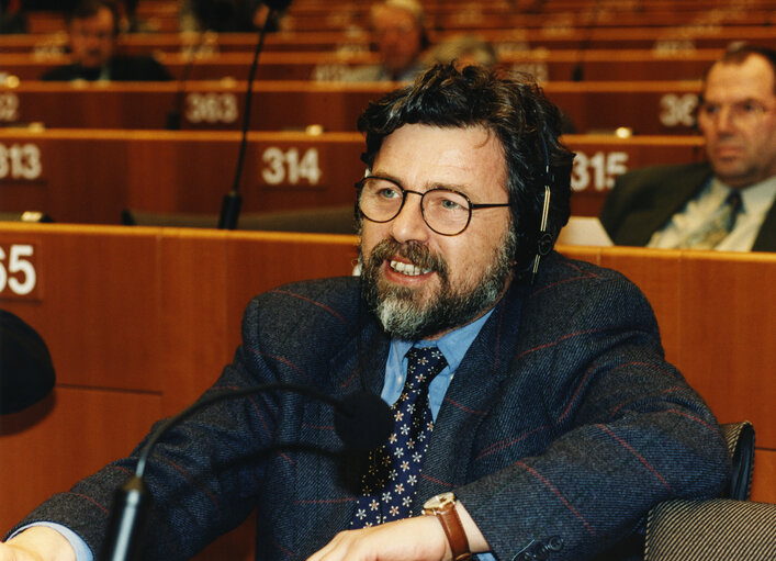 Photo 1: Giorgos DIMITRAKOPOULOS in plenary session in Brussels.