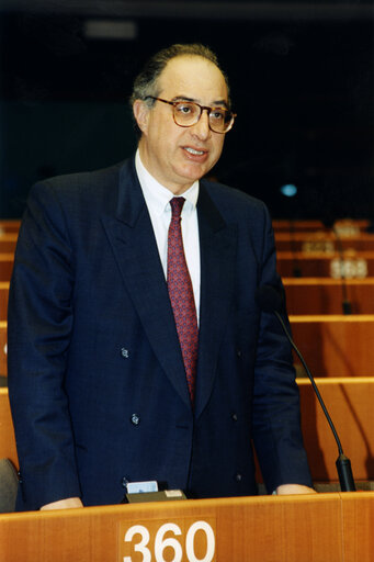 Yannos KRANIDIOTIS in the hemicycle of the EP in Brussels.