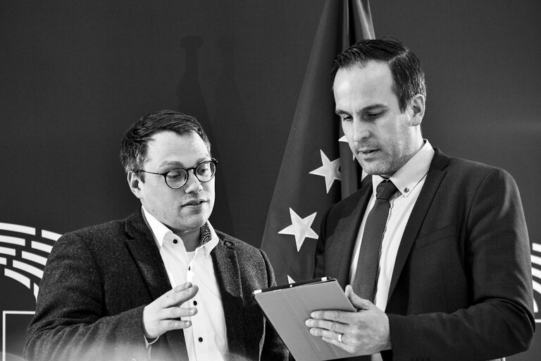 Fotografie 6: Arndt KOHN and Tiemo WÖLKEN in the European Parliament in Strasbourg