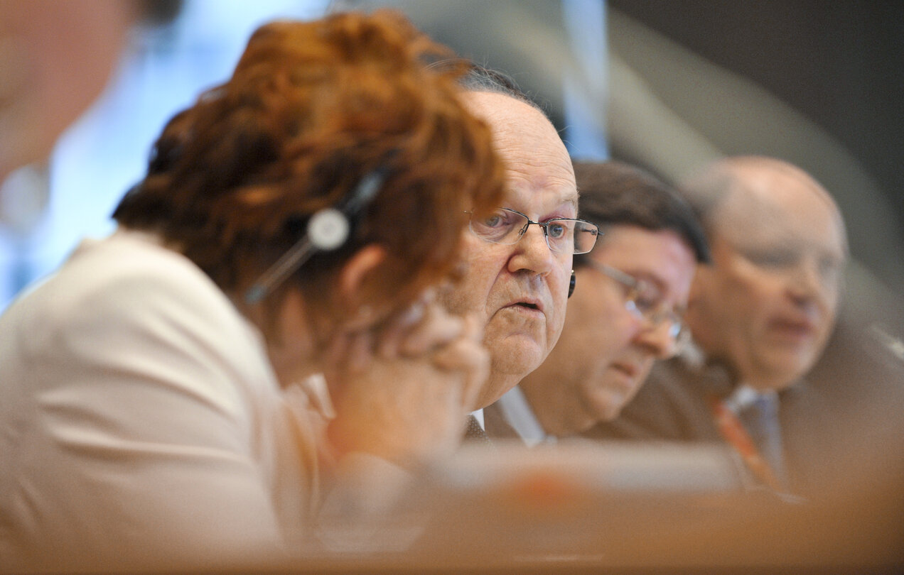 ECON Committee meeting -  Economic Dialogue with Michael Noonan, Minister for Finance of Ireland