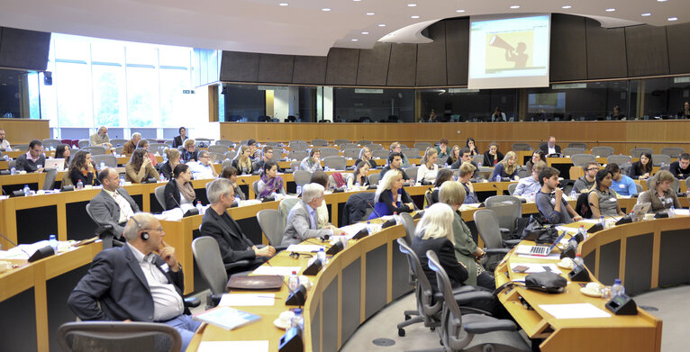 Citizens first! Ideas for improving and extending the European Citizens Initiative.