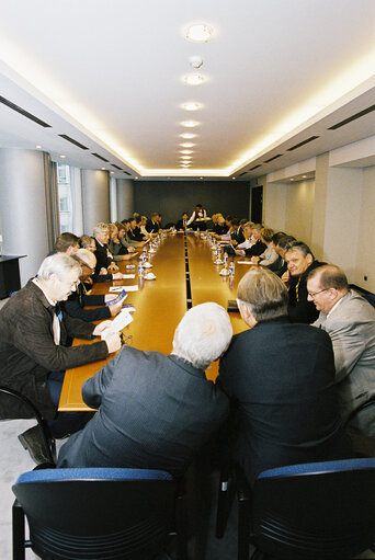 Foto 1: Meeting presided by Derk Jan EPPINK