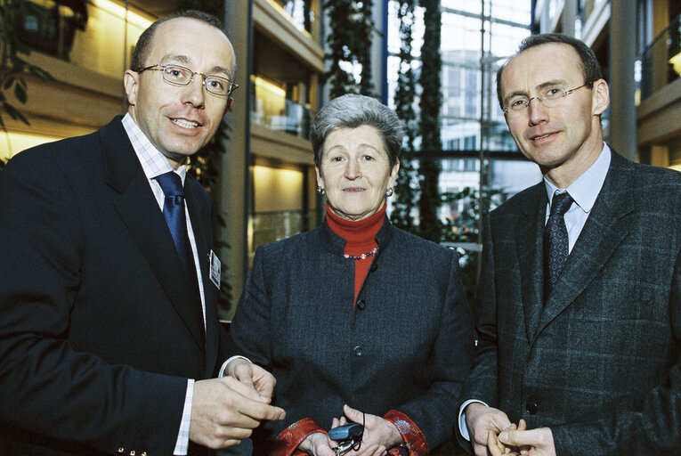 Valokuva 1: MEPs Agnes SCHIERHUBER and Othmar KARAS at the European Parliament in Strasbourg