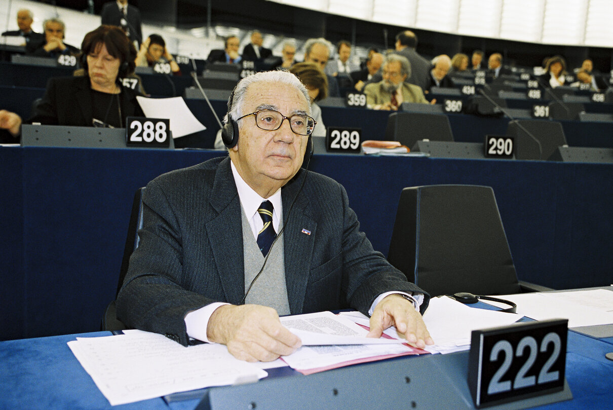 Plenary session with the MEP Armando COSSUTTA at the European Parliament