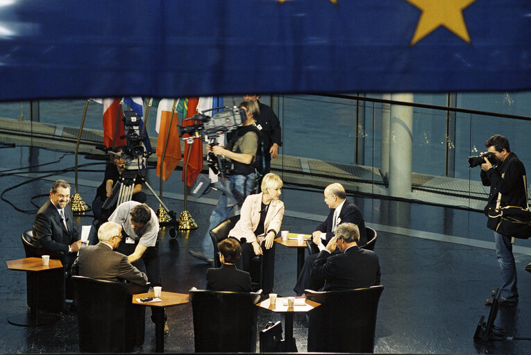 Fotografia 1: Television debate on the European Constitution at the EP in Strasbourg.