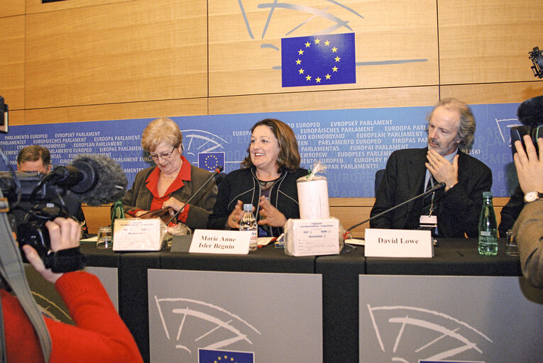 Press conference on mining damage in Europe