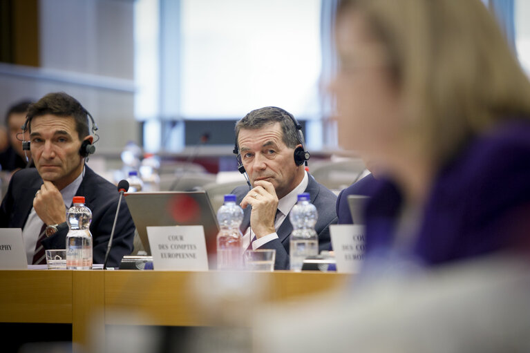 Foto 4: CONT committee meeting