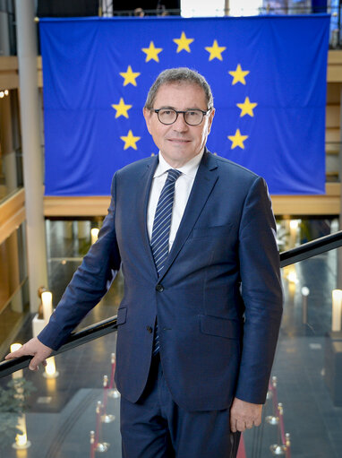 Снимка 12: Robert ROCHEFORT in the EP in Strasbourg