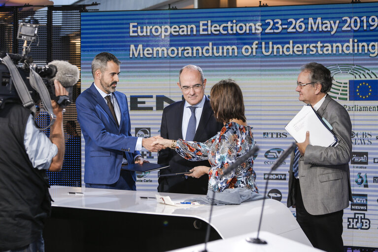 Fotogrāfija 24: Signing of a Memorandum of Understanding between the European Parliament and European News Exchange (ENEX)