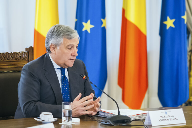 Fotografi 15: Conference of Presidents in Bucharest - Antonio TAJANI, EP President meets with Klaus LOHANNIS, President of Romania