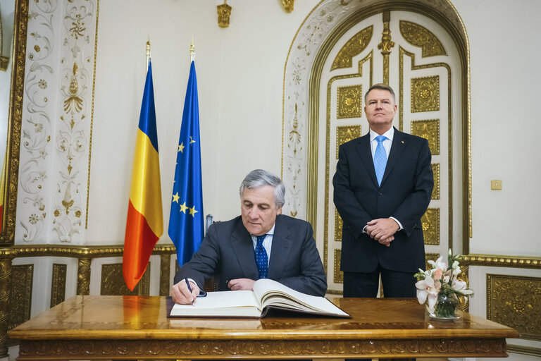 Fotografi 13: Conference of Presidents in Bucharest - Antonio TAJANI, EP President meets with Klaus IOHANNIS, President of Romania