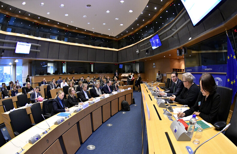 Foto 8: EU Commissioner for Jobs, Growth, Investment and Competitiveness delivers a keynote speech at the Globe EU High-Level Conference on Sustainable Finance