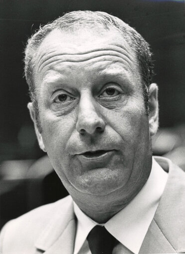 Portraits in the hemicycle in July 1977