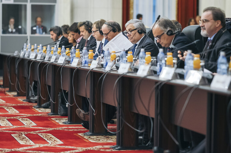 Fotografi 22: Conference of Presidents in Bucharest - Antonio TAJANI, EP President meets with speakers of the Romanian Chamber of Deputies and Senate