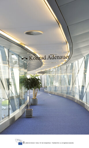 Photo 14 : Buildings of the European Parliament in Brussels in 2009