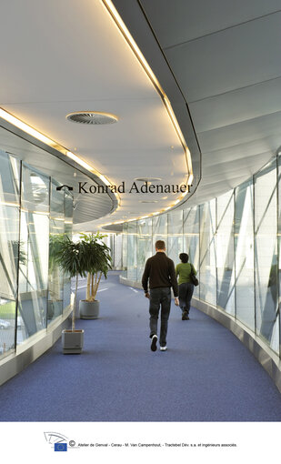 Photo 13 : Buildings of the European Parliament in Brussels in 2009