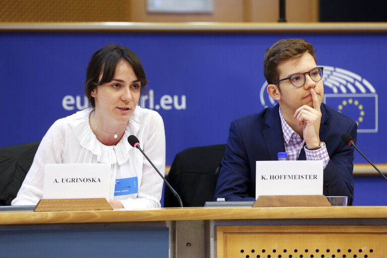 Fotografija 11: AFCO committee meeting on the Constitutional perspective of EUs social dimension in the context of the debate on the future of Europe.