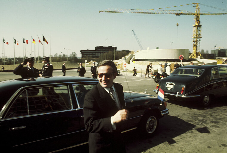 Foto 39: First democratic President of Portugal, EANES, visiting the European Parliament in 1978