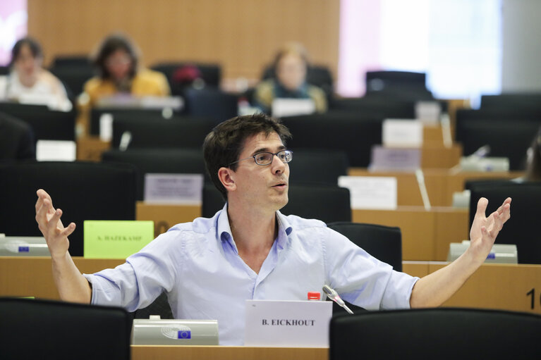 Fotografija 3: ENVI committee meeting on the Union’s authorisation procedure for pesticides