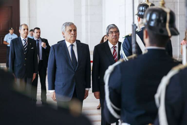 Fotografie 10: Official visit of the President of the European Parliament to Portugal - Eduardo FERRO RODRIGUES, President of the Assembly meets with Antonio TAJANI, EP President