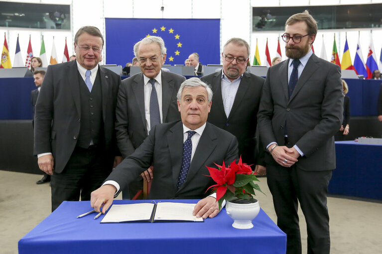 EP Plenary - General Budget 2019 - signing ceremony