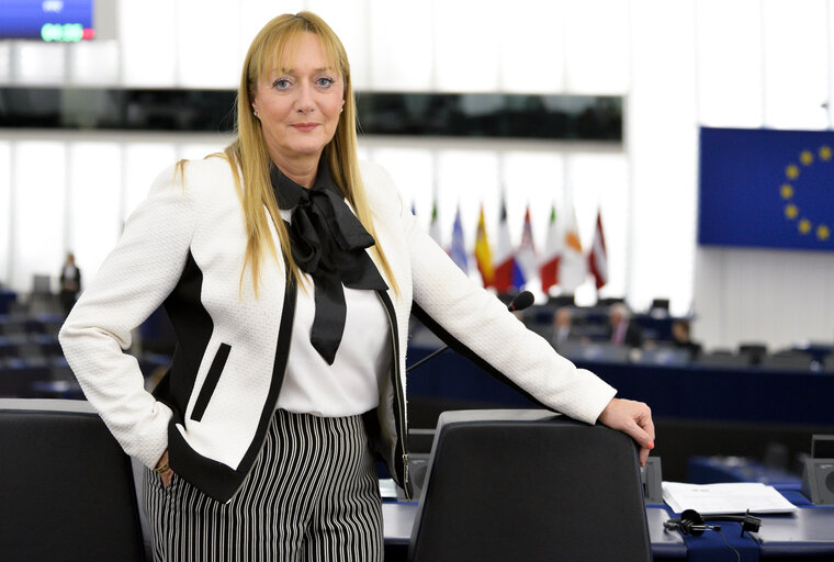 Valokuva 6: Marlene MIZZI in the EP in Strasbourg