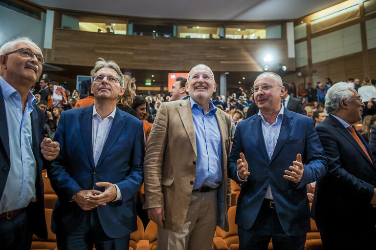 Снимка 6: XI PES Congress in Lisbon - kick off EU election race with Frans Timmermans as lead candidate