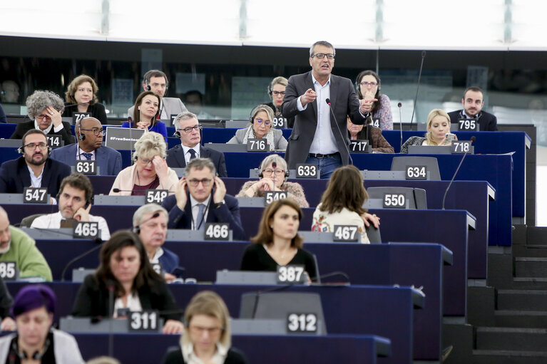 Valokuva 7: EP penary session - Voting session on EU-Japan partnership agreement and budget 2019