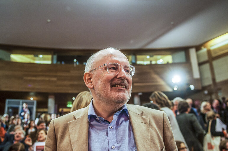 Fotografia 1: XI PES Congress in Lisbon - kick off EU election race with Frans Timmermans as lead candidate