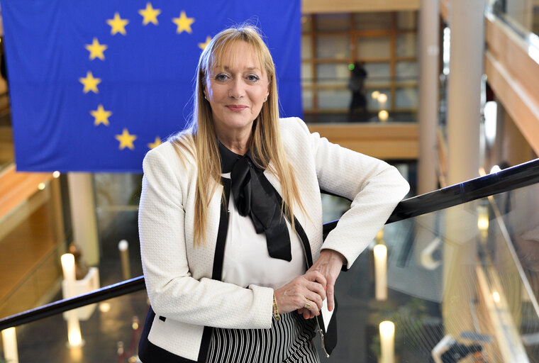 Fotografie 10: Marlene MIZZI in the EP in Strasbourg