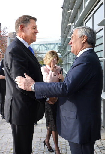 Снимка 3: Antonio TAJANI, EP President meets with Klaus IOHANNIS, President of Romania - Arrival