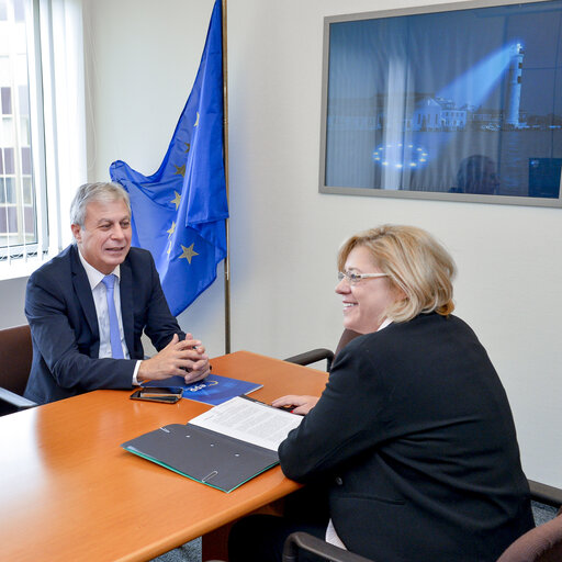 Fotó 2: Lefteris CHRISTOFOROU meets with Corina CRETU, EU Commissioner in charge of Regional Policy