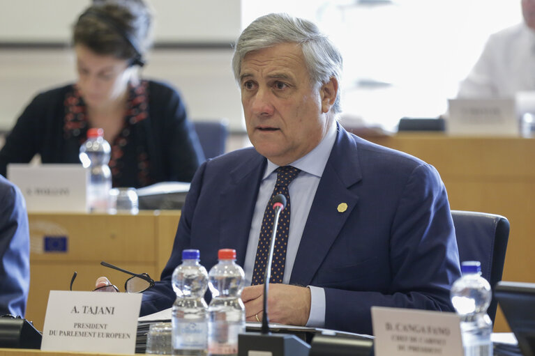 Zdjęcie 3: Conference of Presidents