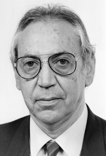 Portrait of Enrique SAPENA GRANELL, MEP during the 2nd and 3rd Parliamentary Terms (1986-1994)