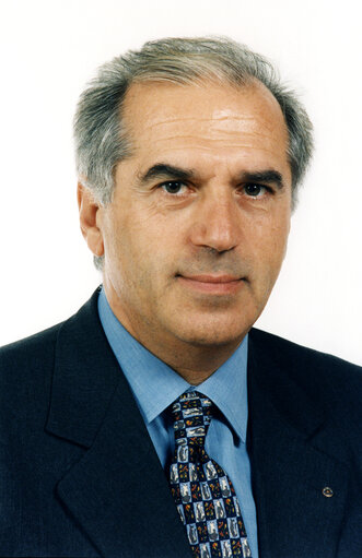 Снимка 1: Portrait of Giacomo SANTINI, MEP during the 4th and 5th Parliamentary Terms (1994-2004)