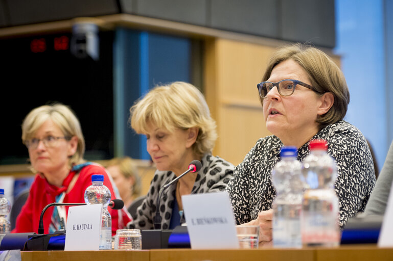 Fotografie 20: Women's European Council (WEUCO)