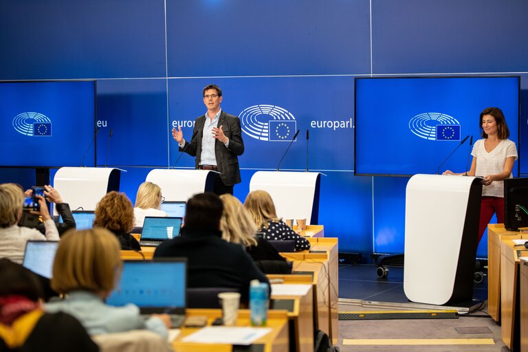 Fotografia 5: Press Seminar - Fit for 55 - where are we now?