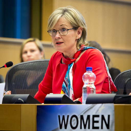 Fotografie 24: Women's European Council (WEUCO)