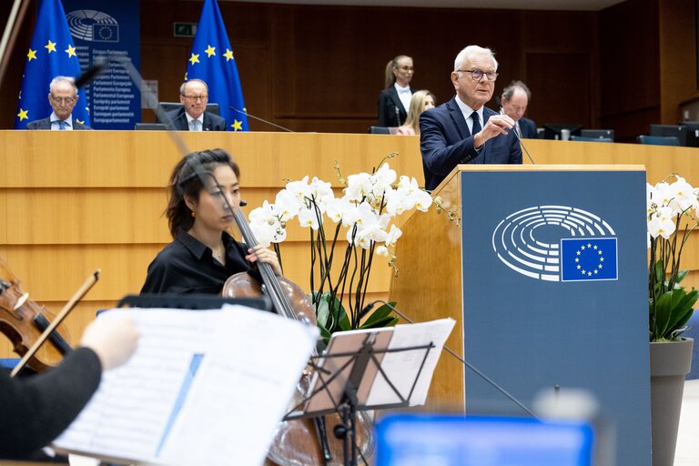 Zdjęcie 29: Memorial Service for deceased Members and Former Members of the European Parliament