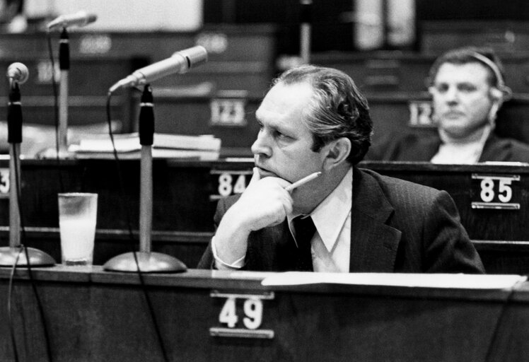 Valokuva 13: Plenary session in February 1976