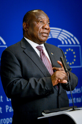 Fotagrafa 2: Press point by EP President Antonio TAJANI and President of South-African Cyril RAMAPHOSA