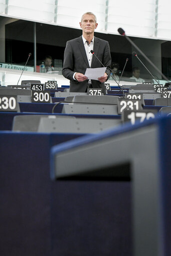 Photo 8 : EP plenary session- European security and the future of the Intermediate-Range Nuclear Forces Treaty - Statement by the VicePresident of the Commission/High Representative of the Union for Foreign Affairs and Security Policy