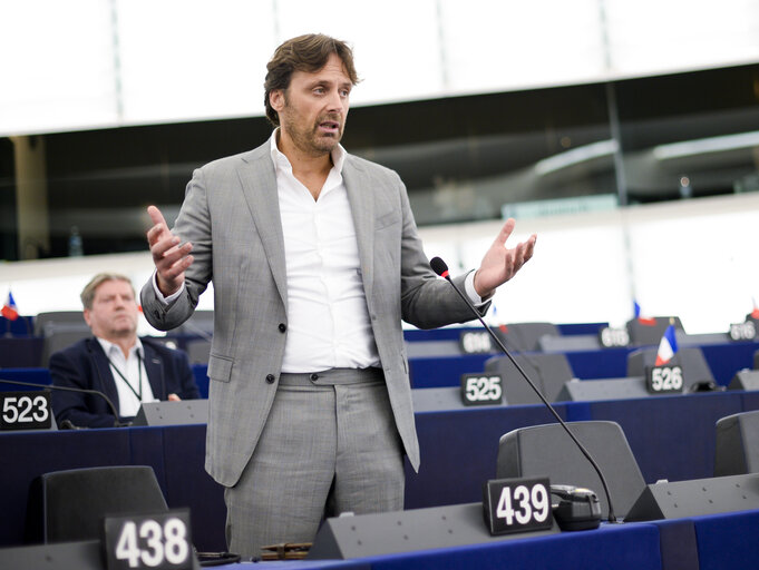 Photo 2 : Olaf STUGER in the EP in Strasbourg