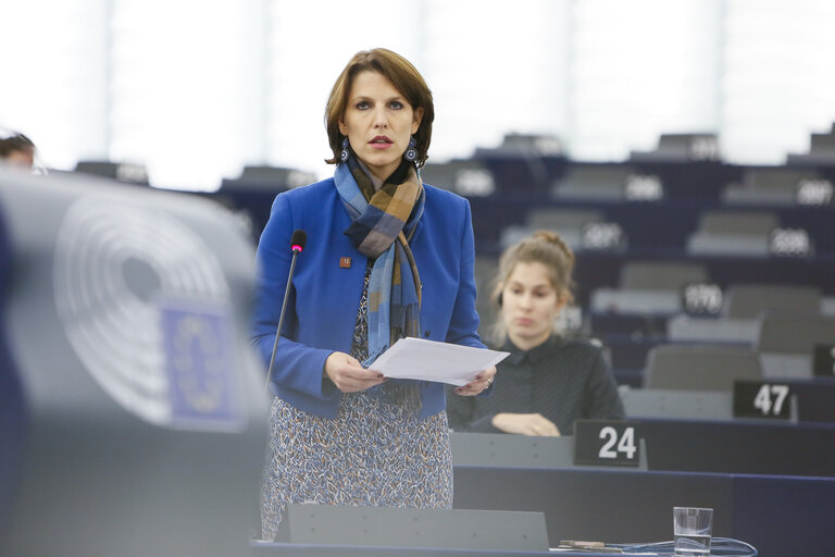 Φωτογραφία 1: EP plenary session - Increasing EU resilience against the influence of foreign actors on the upcoming EP election campaign